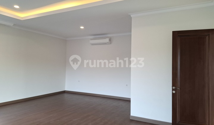  House Pondok Indah 2