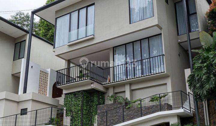 Rumah Villa Fully Furnished di Dago Village Bandung 1