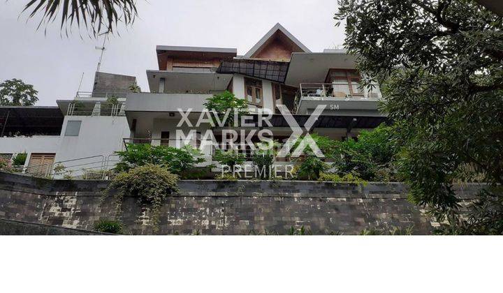 Lu3570 Rumah Villa Klasik Asri Ada Private Pool di Tidar Malang 1