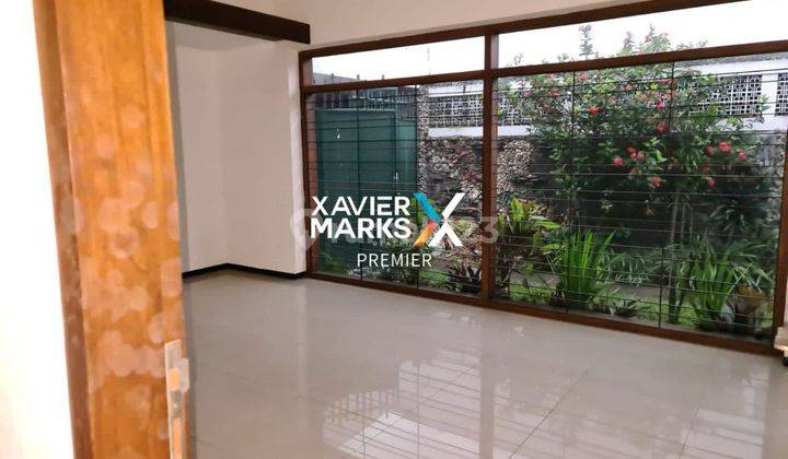 Lu3373 Rumah Klasik Semi Furnish di Tampomas Klojen Malang 2