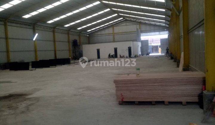 Disewakan Gudang Lt 2000 Meter di Komplek Pergudangan Depok 1