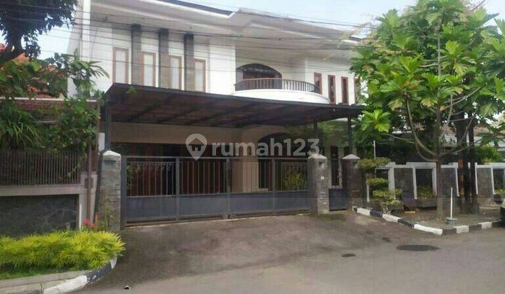 Dijual rumah mewah full furnished Burangrang 1