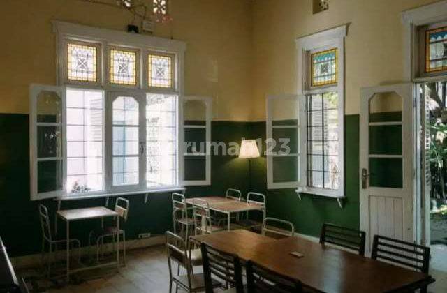 Dijual rumah Belanda murah cocok untuk Cafe Sayap Gatot Subroto  9