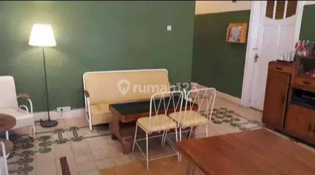 Dijual rumah Belanda murah cocok untuk Cafe Sayap Gatot Subroto  8