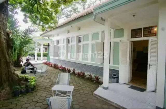 Dijual rumah Belanda murah cocok untuk Cafe Sayap Gatot Subroto  14