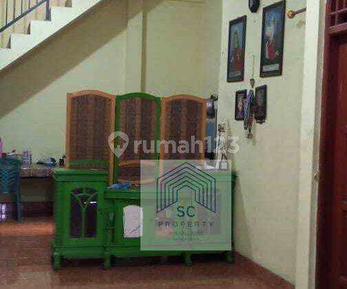 Dijual Rumah 2 Lantai di Jalan Raya Taman Kota Bumi 3