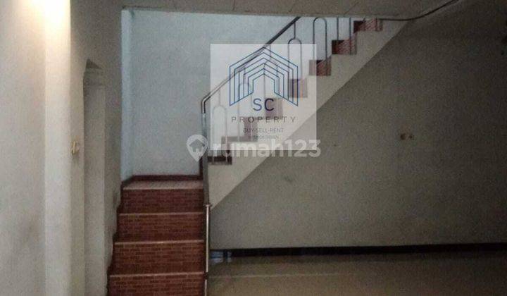 Disewakan Rumah 2 Lantai di Komplek Pondok Bahar Permai 4