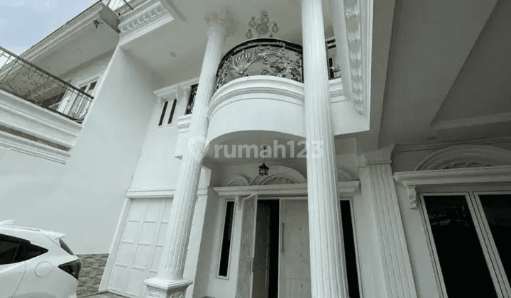 Di Jual Rumah Mewah 2lt + Swiming Pool Murah di Komplek Taman Royal Mahoni, Kota Tangerang 1