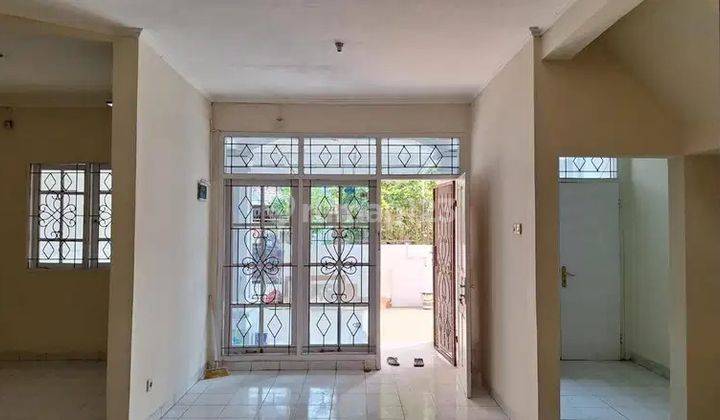 Disewakan Rumah 2lt 5KT+2KM Murah Perumahan Simprug di Poris Tangerang 2