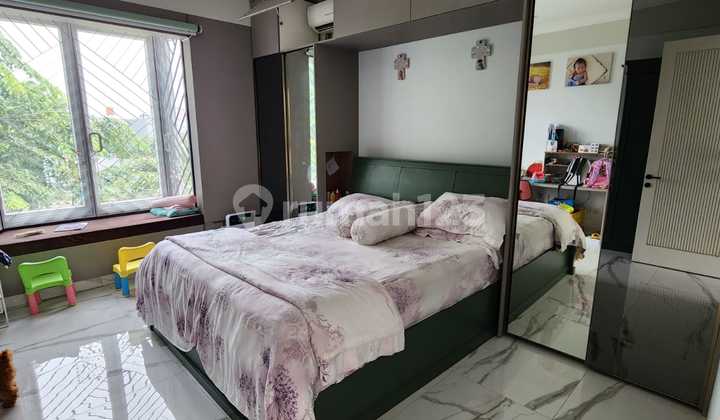 Rumah Cantik 2 Lantai Furnished Cipondoh, Tangerang SHM