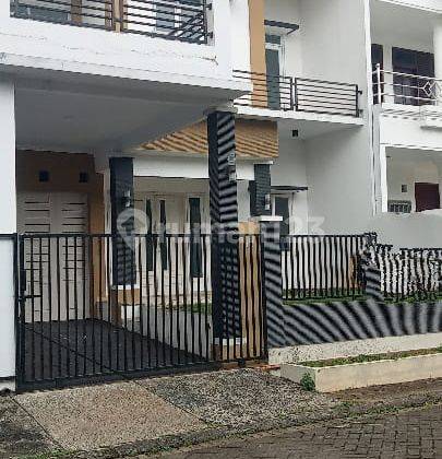 Dijual Cepat Rumah 2Lt Dalam Komplek Raffles Hills Cibubur  1