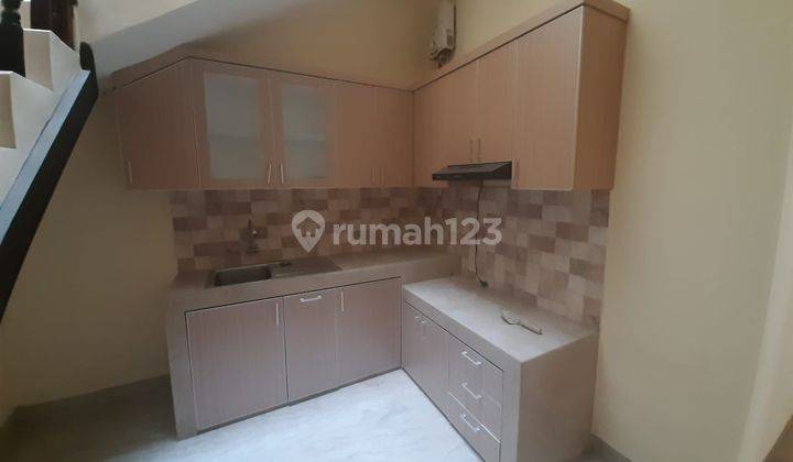 Rumah Murah Second di Villa Pertiwi Dekat Jl Raya Bogor 12