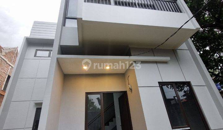 Rumah Konsep Scandinavian Pinggir Jalan Raya Cilodong Depok  2