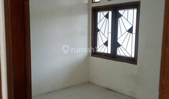 Rumah Taman anyelir 1 dalam perumah dekat st Depok 2