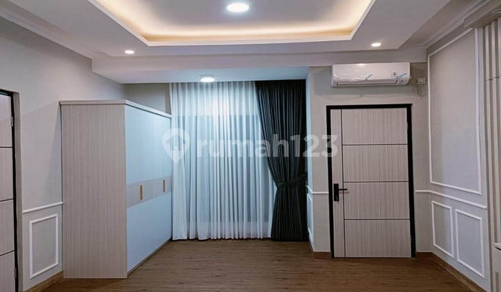 Rumah Mewah Ada Kolam Renang di Sawangan Depok Full Furnsihed 2