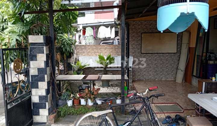 Rumah Huk Area Depan Perumahan Anyelir 3 Kalimulya Depok Rumah Huk Area Depan Perumahan Anyelir 3 Kalimulya Depok