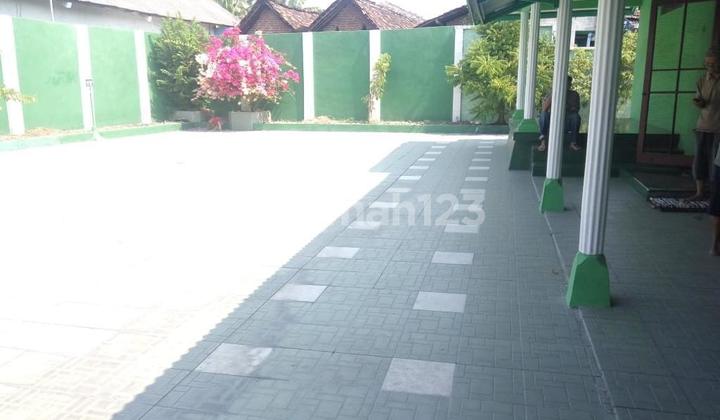 Antique house suitable for a quest house in Madiun city, East Java. 2