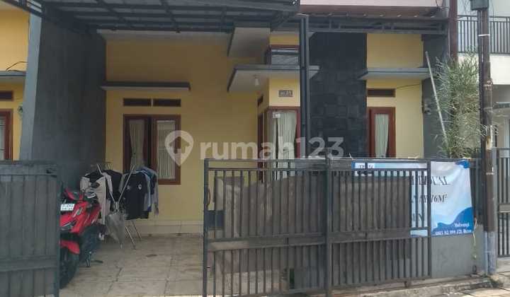 Second-Hand Non-Cluster House in Pancoran Mas, Depok