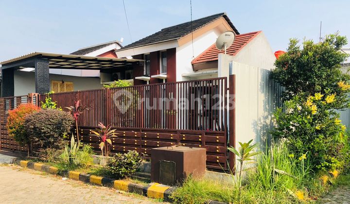 Minimalist House in Bojong Sari Housing Estate