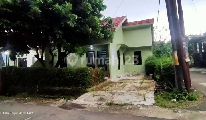 Rumah siap huni udara sejuk dan asri suasana villa di Bogor 1