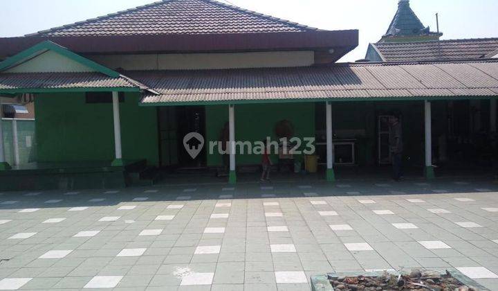 Rumah antik cocok untuk quest house di tengah kota Madiun  2