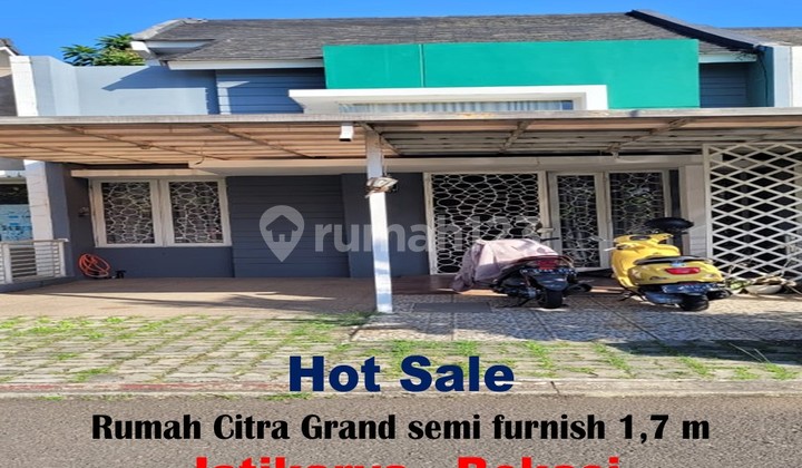 Second Hand House in Citra Grand Cibubur Area with Complete Facilities