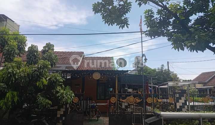 Second House Taman Anyelir 3 Block Front of the Complex 2