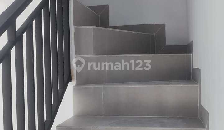 Jual Rumah Baru 2,5 Lantai Roftop Lenteng Agung Jakarta Selatan 2