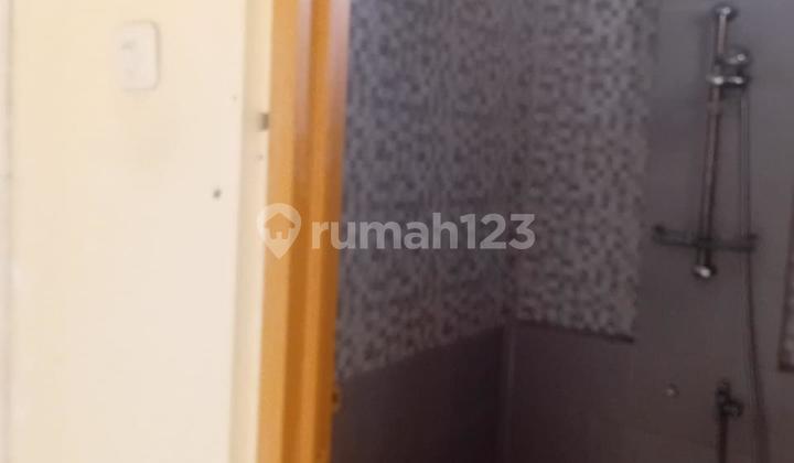 Dikontrakan rumah bagus 28 juta perthn lokasi Depok  2