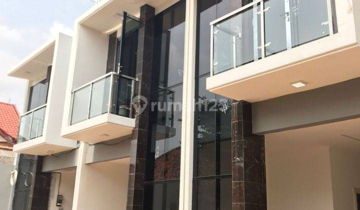 Rumah Mewah di Cipinang Raya, Jakarta Timur 25