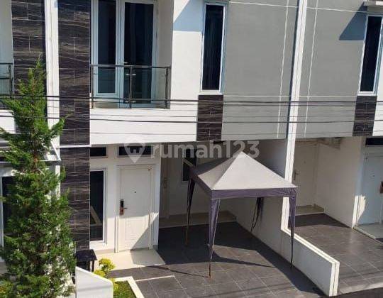 Rumah Mewah Dekat Mall Bassura Jakarta timur 2