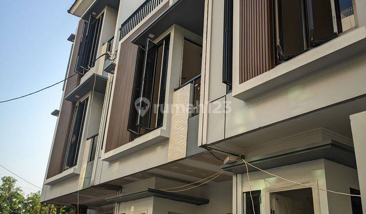 Rumah Mewah Premium Di Cempaka Putih Timur Jakarta Pusat 1