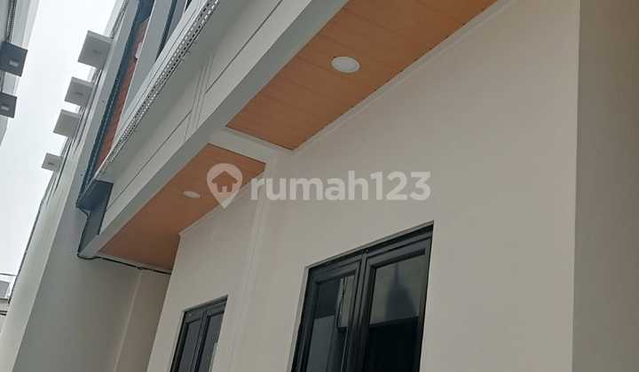 Rumah Murah Dekat Stasiun Mangga Besar Jakarta Pusat 2