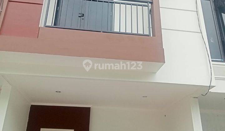Rumah Mewah Dekat Itc Cempaka Mas Jakarta Pusat 2