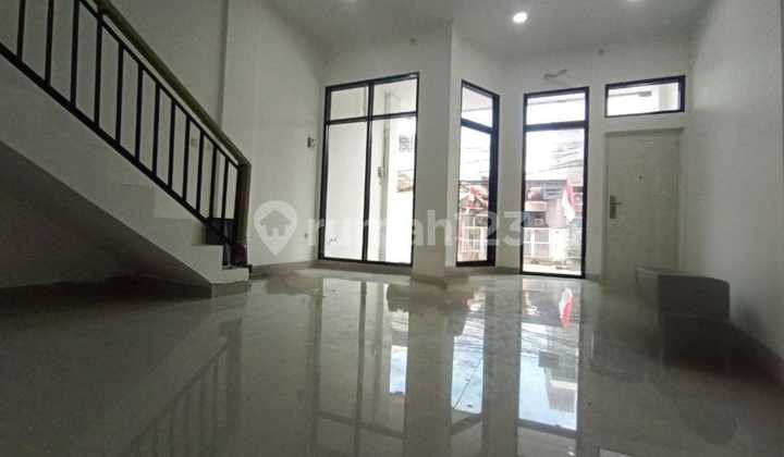 Ruko Mewah di Area Komersil Cempaka Putih Jakarta Pusat