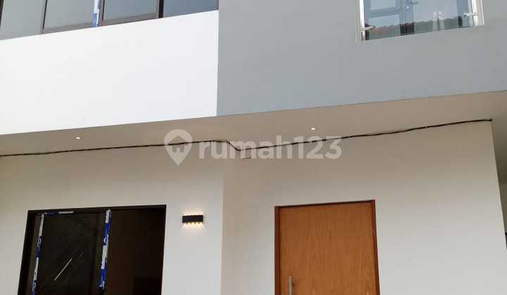 Rumah Mewah Strategis di Cempaka Putih Jakarta Pusat 3