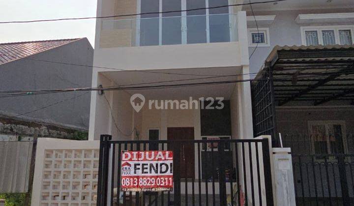 BISA KPR! DIJUAL Rumah di Tomang, Lt.89m2, SHM, Hadap Selatan 2