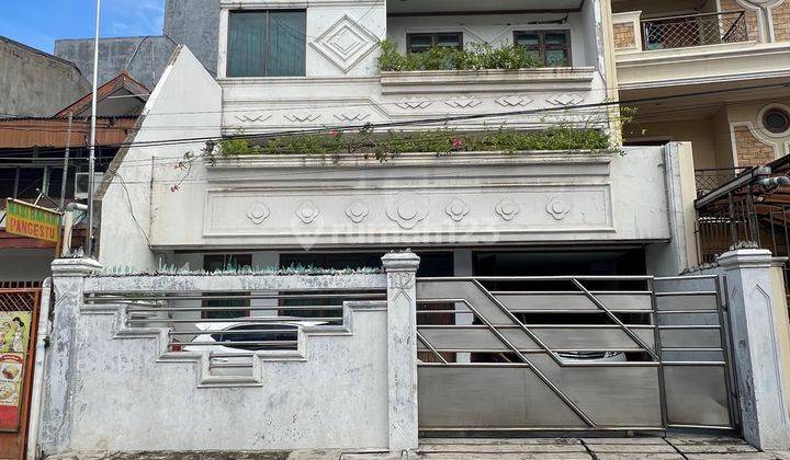 BISA KPR!! DIJUAL Rumah di Taman Sari, Lt.128m2, SHM 2