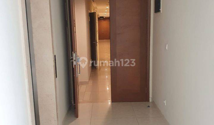 Lokasi Startegis! DIJUAL Apartemen Taman Anggrek, 135M2, 4BR 2