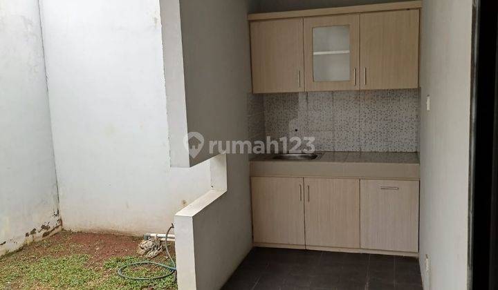 Rumah 2 lantai mewah dengan harga murah  4