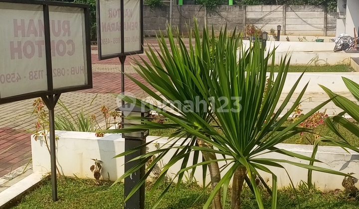 Rumah 2 lantai mewah dengan harga murah  9
