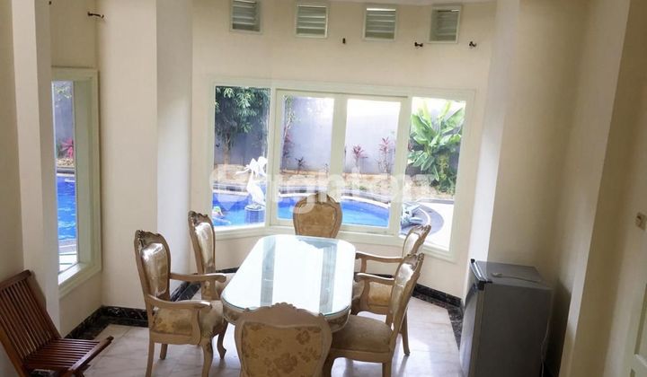 rumah mewah plus swiming pool 2