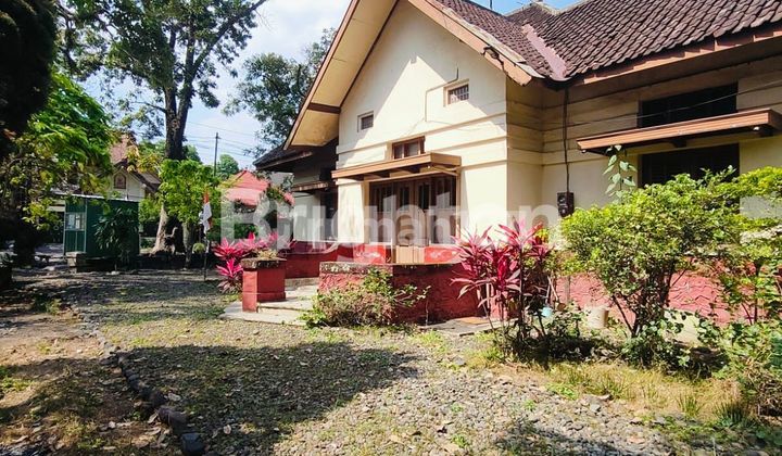 RUMAH MODEL KOLONIAL