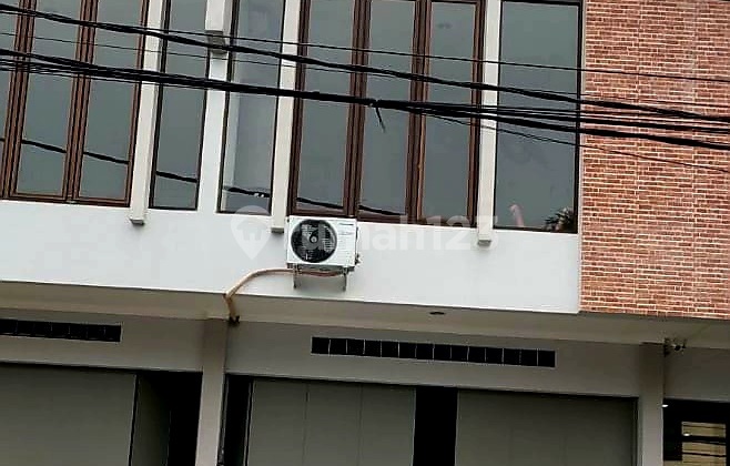 Ruko / Rukan 2 Lantai Dekat Tol Pasteur Siap Pakai 2