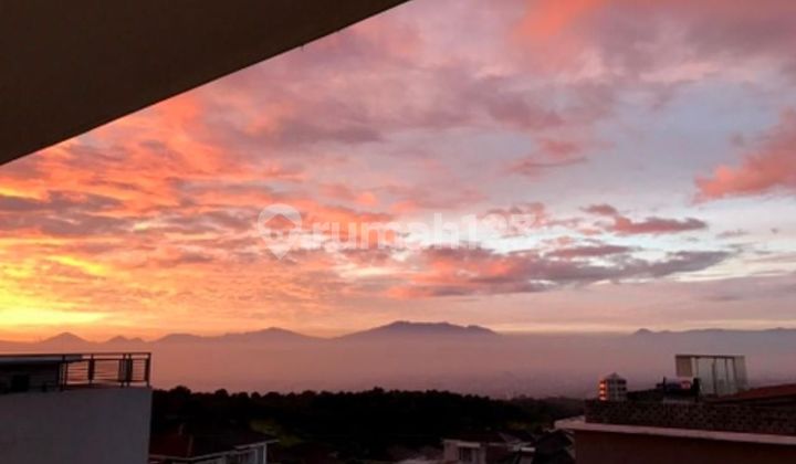 Rumah Mewah Sultan 3,5 Lantai di Dago Pakar Resort  2