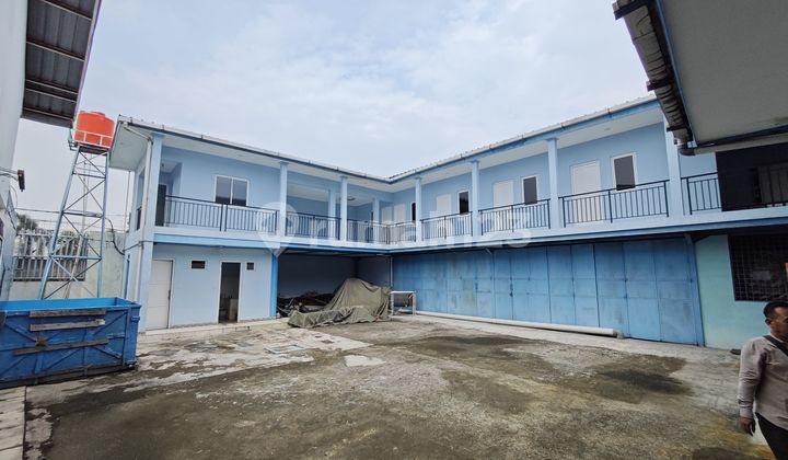 Cipondoh Warehouse for Quick Sale, Roadside, Area 1,081m² Cipondoh Warehouse for Quick Sale, Roadside, Area 1,081m²