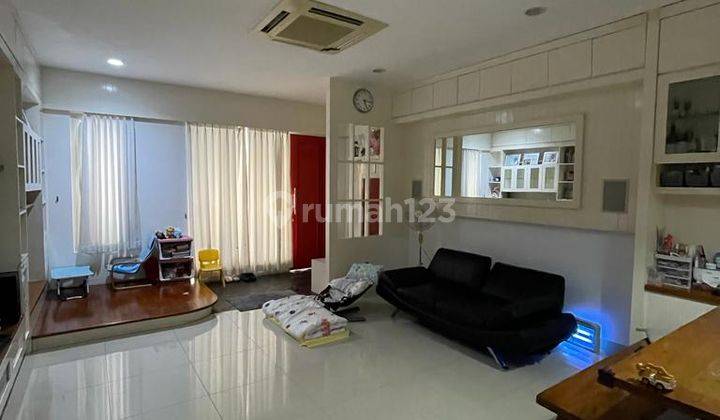 Dijual Rumah 2 Lantai Bagus Furnished SHM di Layar Permai Pik 2