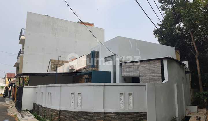 Nusaloka House for Sale Fast Corner Lot 120M2