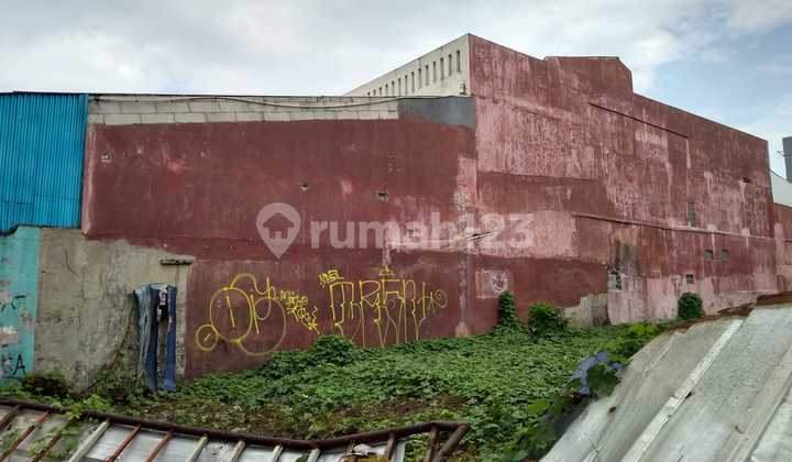 Dijual Tanah Plus Bangunan 593m2 Daerah Petukangan Jaksel