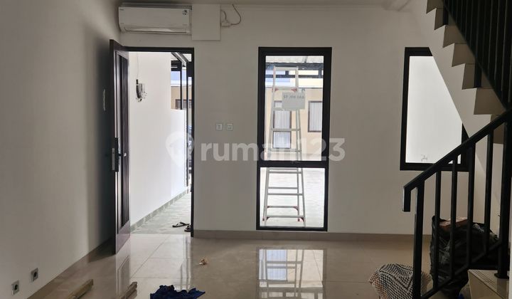 Rumah Taman Palem Lestari Dijual 2 Lantai Semifurnish Rumah Taman Palem Lestari Dijual 2 Lantai Semifurnish